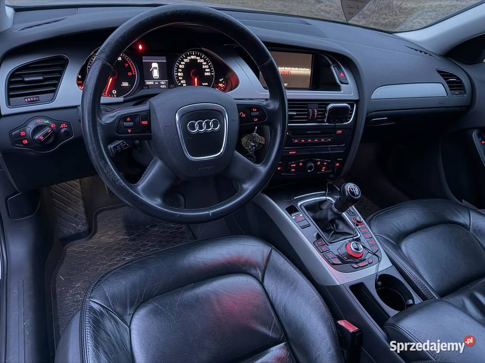 Samochód osobowy uszkodzony wielkopolskie Ptusza