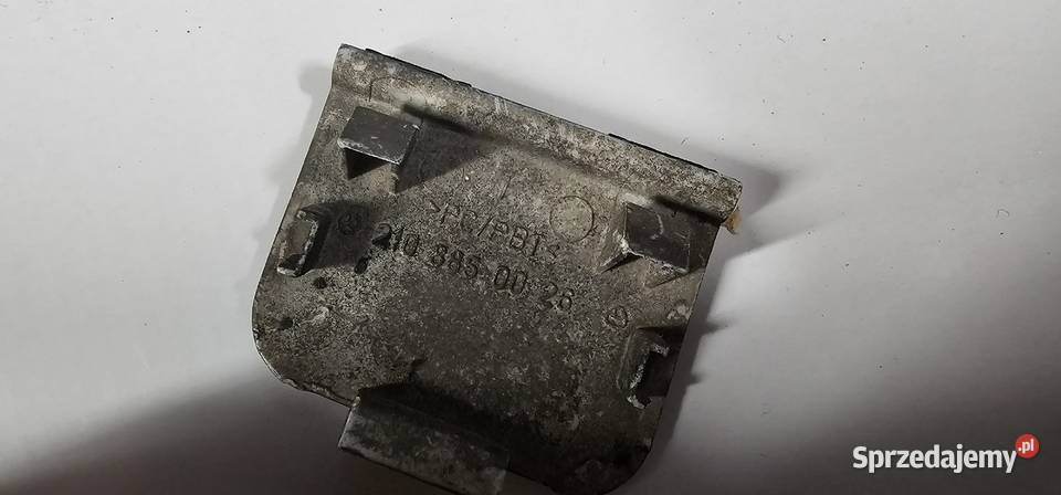 Zaślepka zderzaka przód mercedes w210 2108850026 Rok produkcji 1999 Pozostałe Zbąszyń
