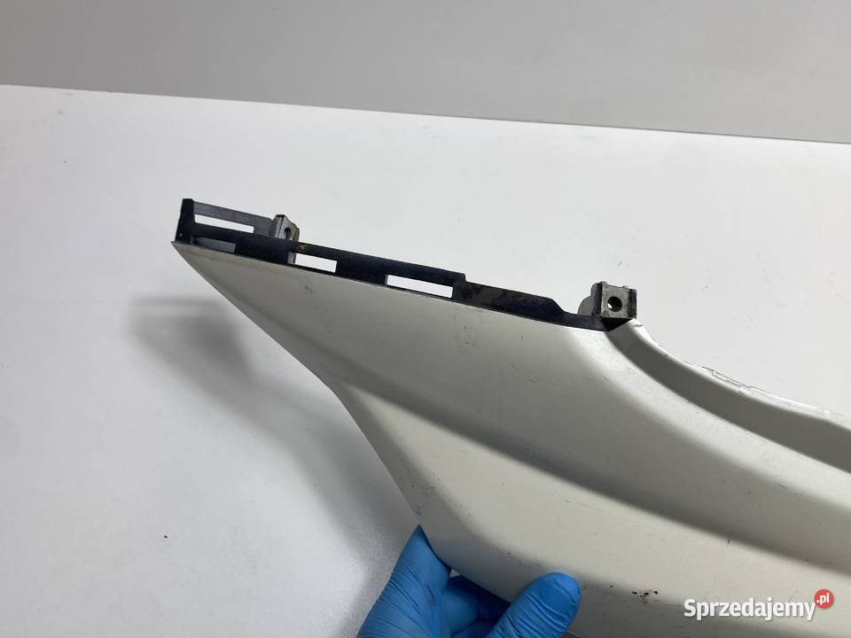 SUZUKI SIXTEEN UX125 OWIEWKA BOCZEK PRAWY OSŁONA mazowieckie Siedlce sprzedam