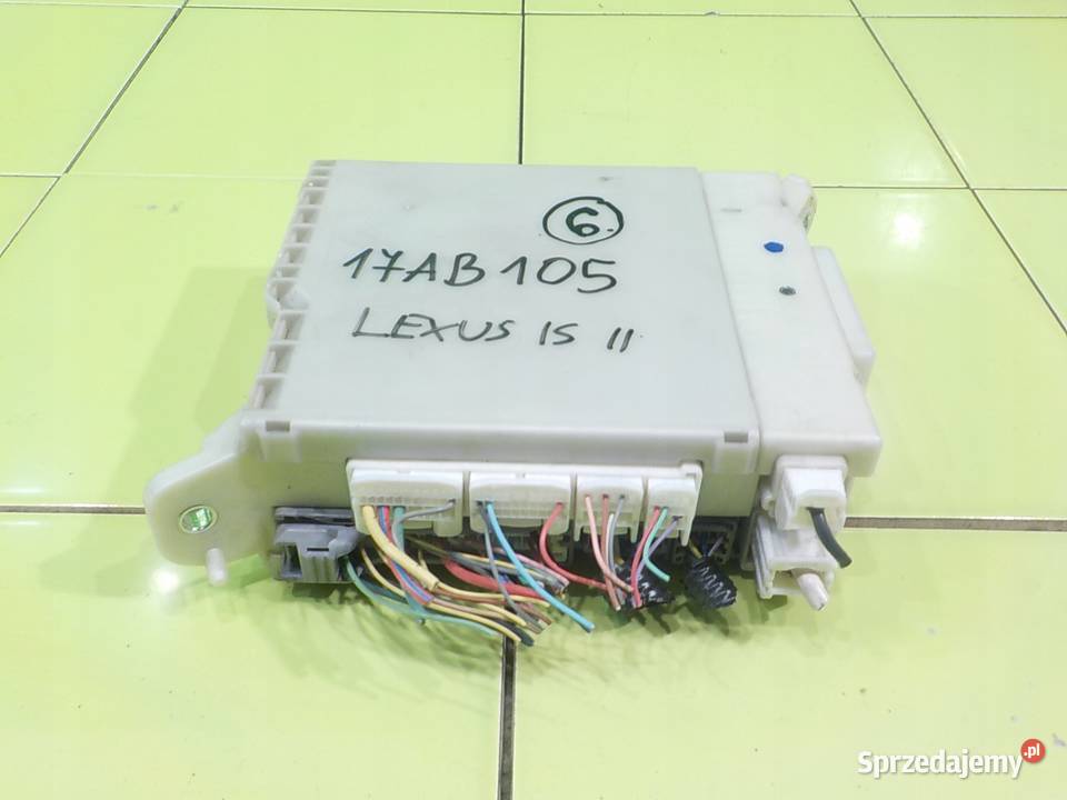 LEXUS IS II LIFT 25 B AUT 10r SEDAN 4D skrzynka Suków