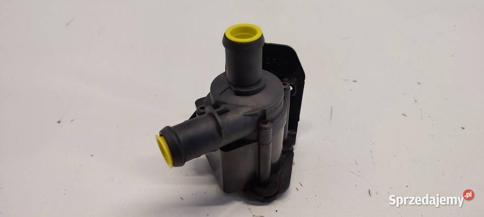 VW TIGUAN II POMPKA WODY 20 TDI 5Q0965561B