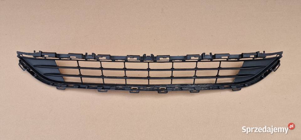 MERCEDES EQC N293 KRATKA ŚRODKOWA ZDERZAKA PRZÓD Bieleń