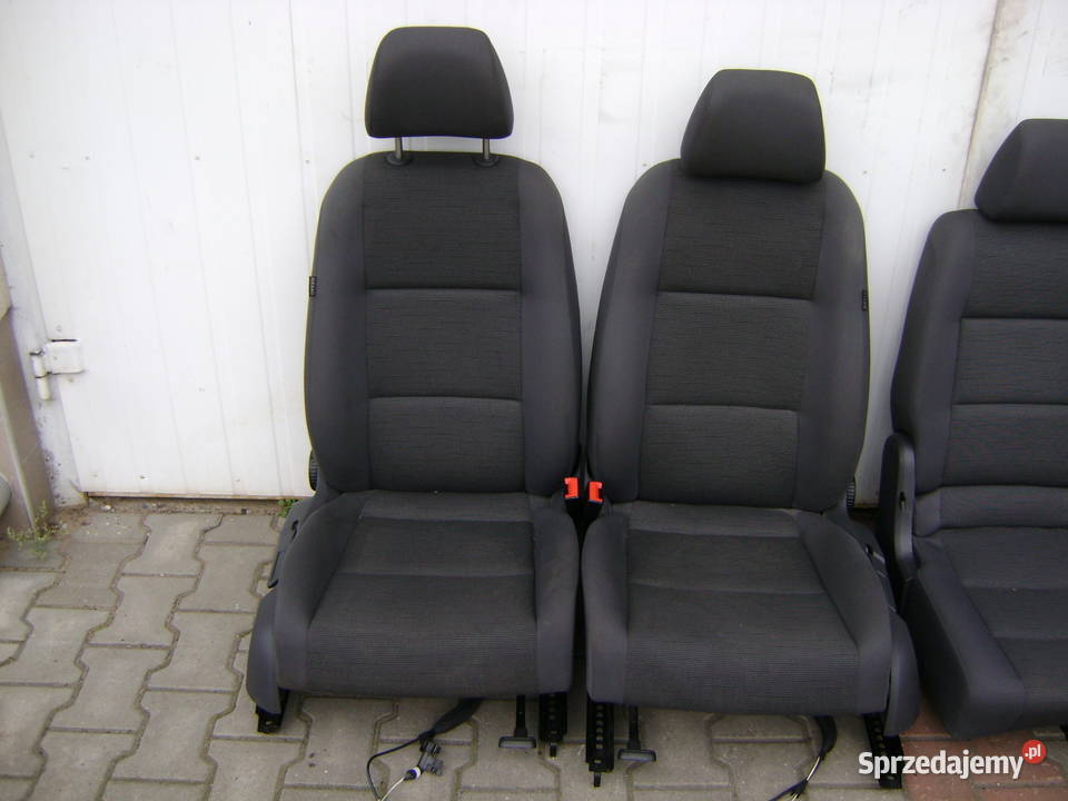 VW TOURAN LIFT FOTELE PRZÓD TYŁ BOCZKI TAPICERKA osobowe Nowy Dwór Gdański