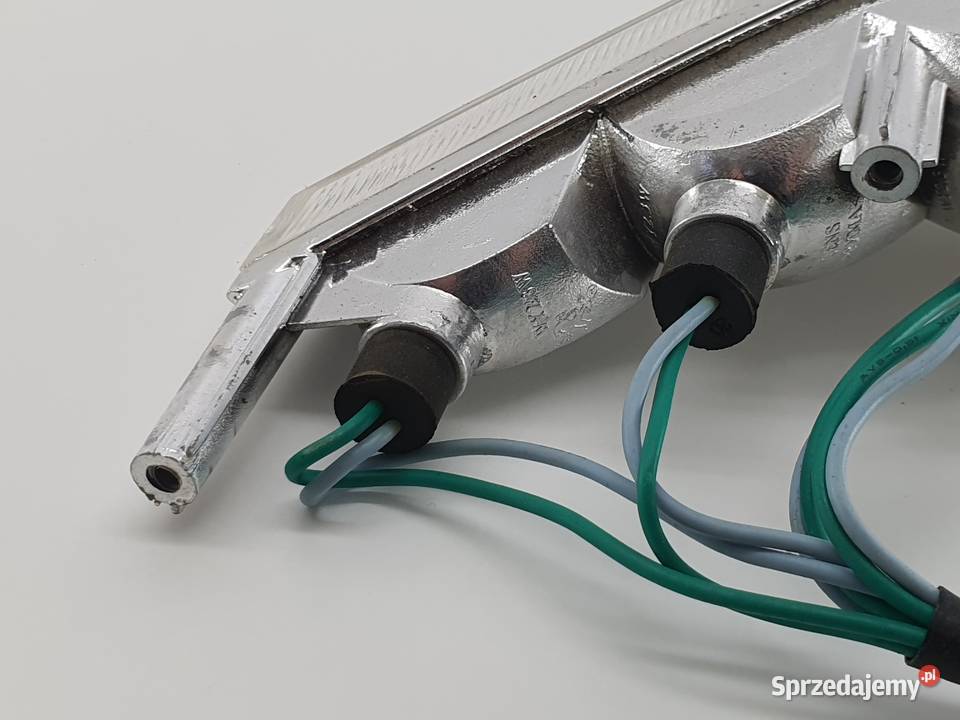 KIERUNKOWSKAZ PRAWY PEUGEOT EVIVACITY Janowice sprzedam