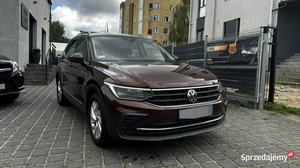 Volkswagen Tiguan SalonPL Iwł Bezwypad Radar lakier metallic Gdynia