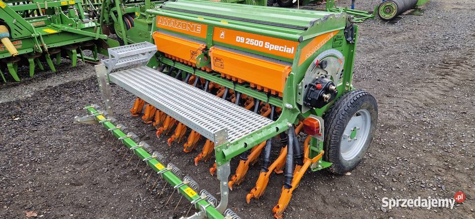 Siewnik Zbożowy Amazone D9 2500 25m stan nowy Śliwnik