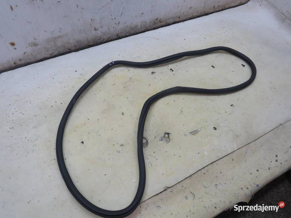 USZCZELKA DRZWI PRAWY PRZÓD PEUGEOT 308 T9