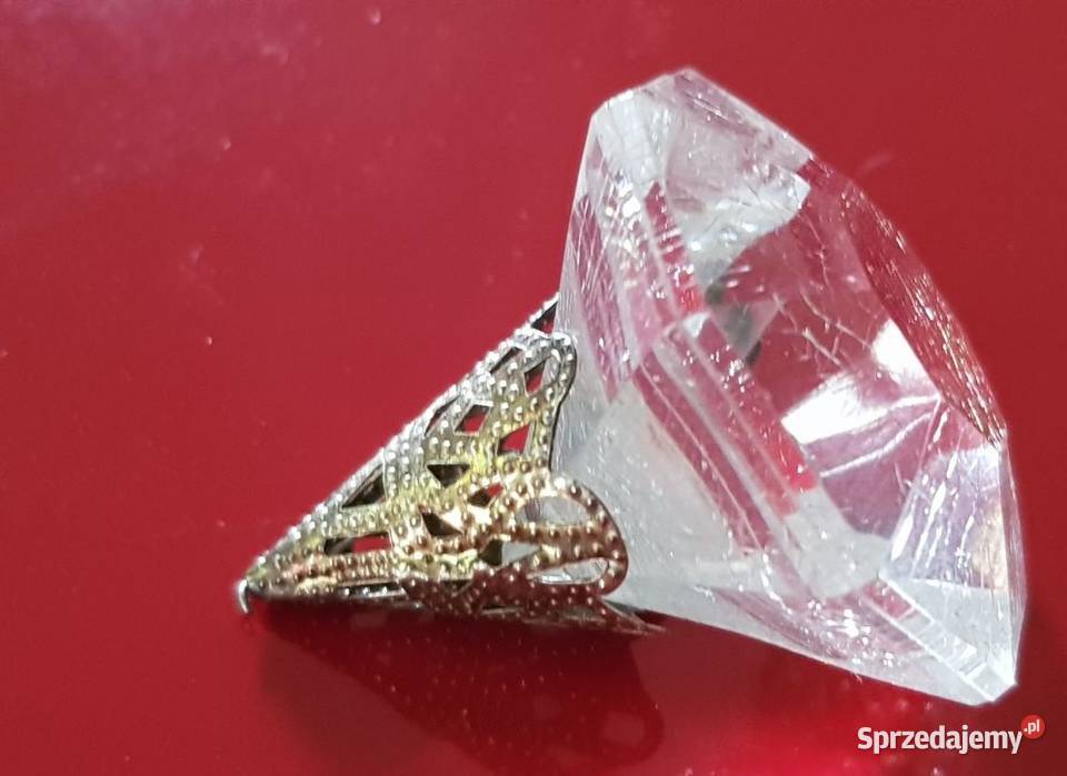 wisiorek przywieszka breloczek zawieszka sprzedam