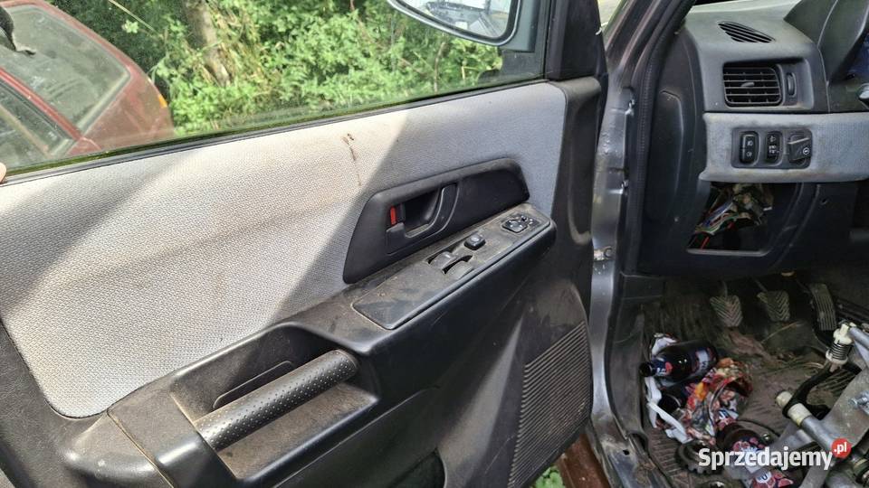 Mitsubishi pajero pinin