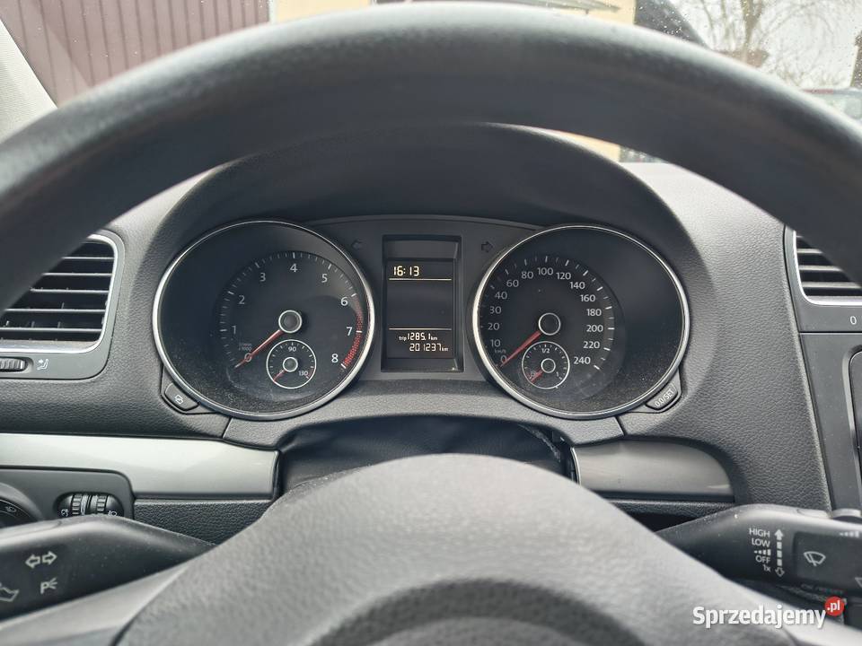 VW Golf VI 14 benzyna VAT marża Volkswagen Tomaszów Mazowiecki