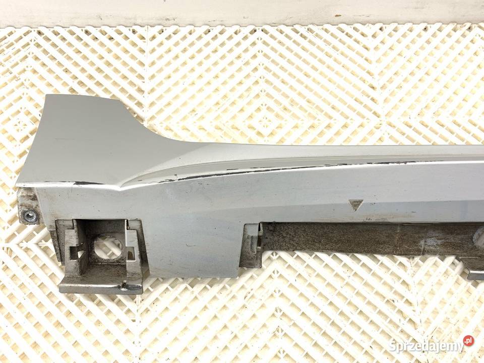 LISTWA PROGOWA PRAWY TOYOTA COROLLA E21 Listwy Listwy podkarpackie