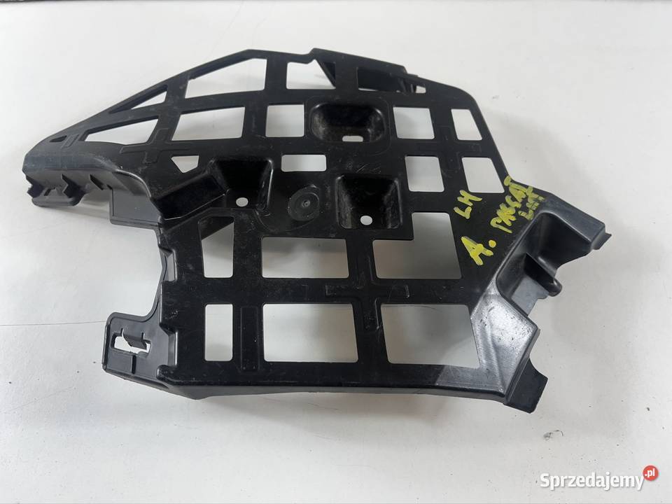 VW PASSAT B8 LEWY ŚLIZG ZDERZAKA PRZÓD 3G0807177 osobowe Międzychód