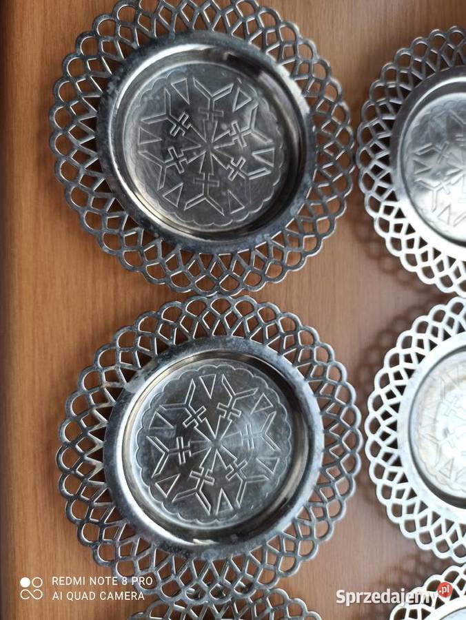 Podstawki metalowe PRL 6 Warpechy Stare sprzedam