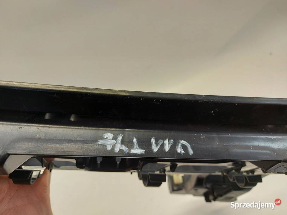 BMW iX1 X1 U11 Ślizg mocowanie zderzaka tył