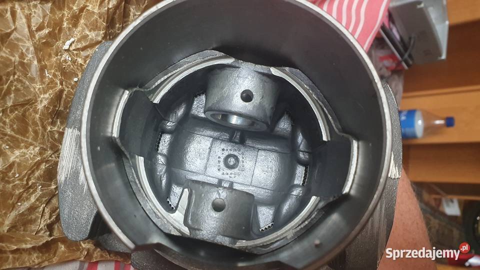 NOWE 2 CYLINDRY z tłokami Maluch 126p FSM Rok produkcji 1988 Białogard