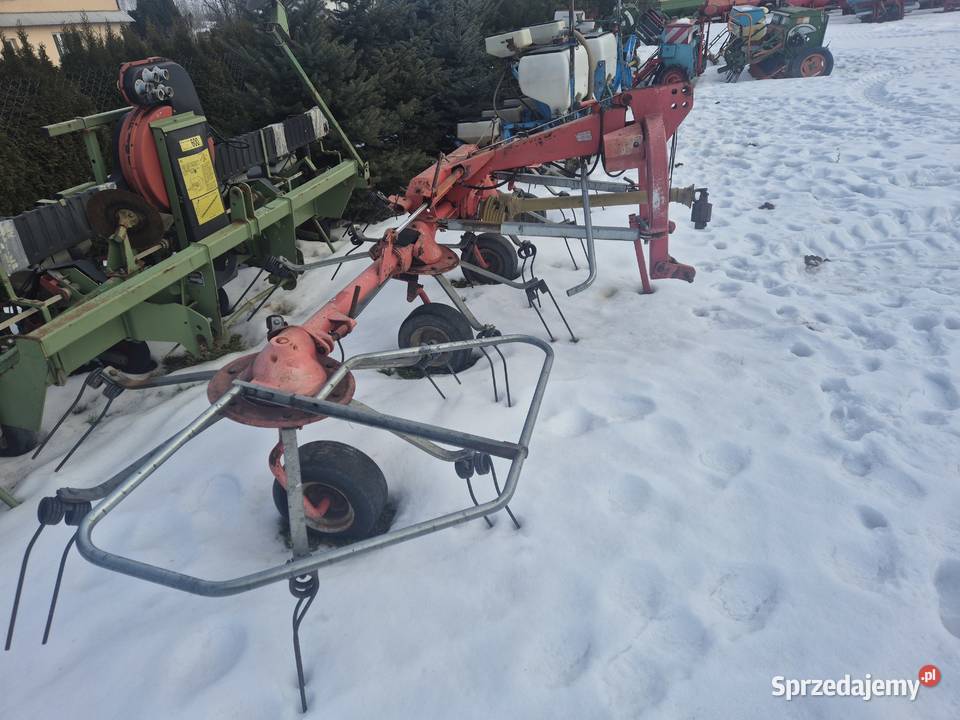 Zgrabiarka Przewracarka Kuhn przewracarka krone nieuszkodzony Okrzeja sprzedam