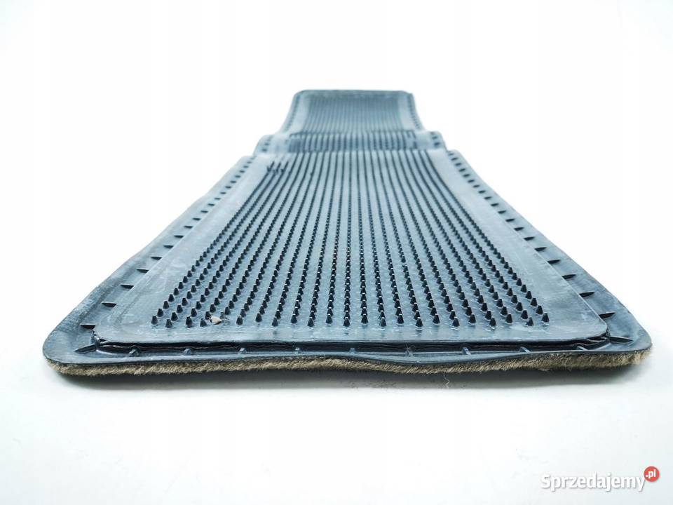 DYWANIK WYCIERACZKA 3GO RZĘDU CHRYSLER VOYAGER