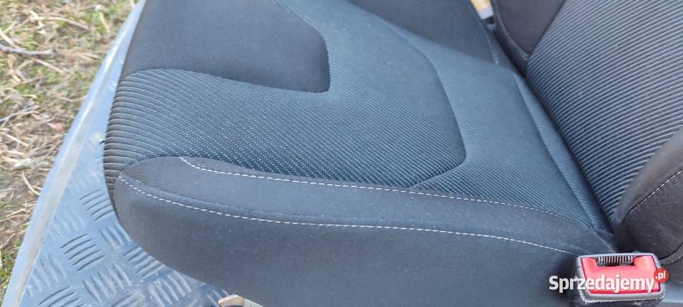 Fotele mondeo mk5 kombi 2017r Grzane Bierzwnik