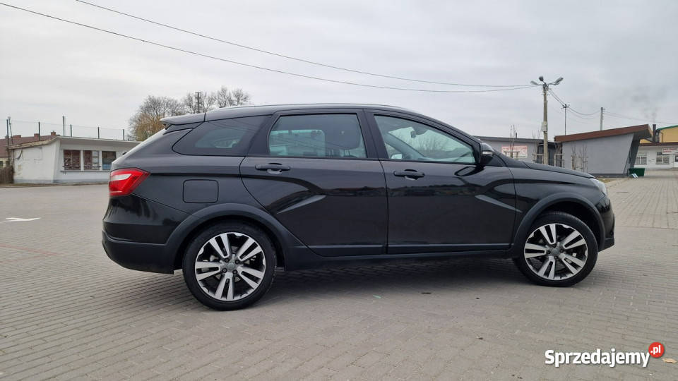 Lada Vesta 16i 16V Cross Automat Navi Kamera Łódź