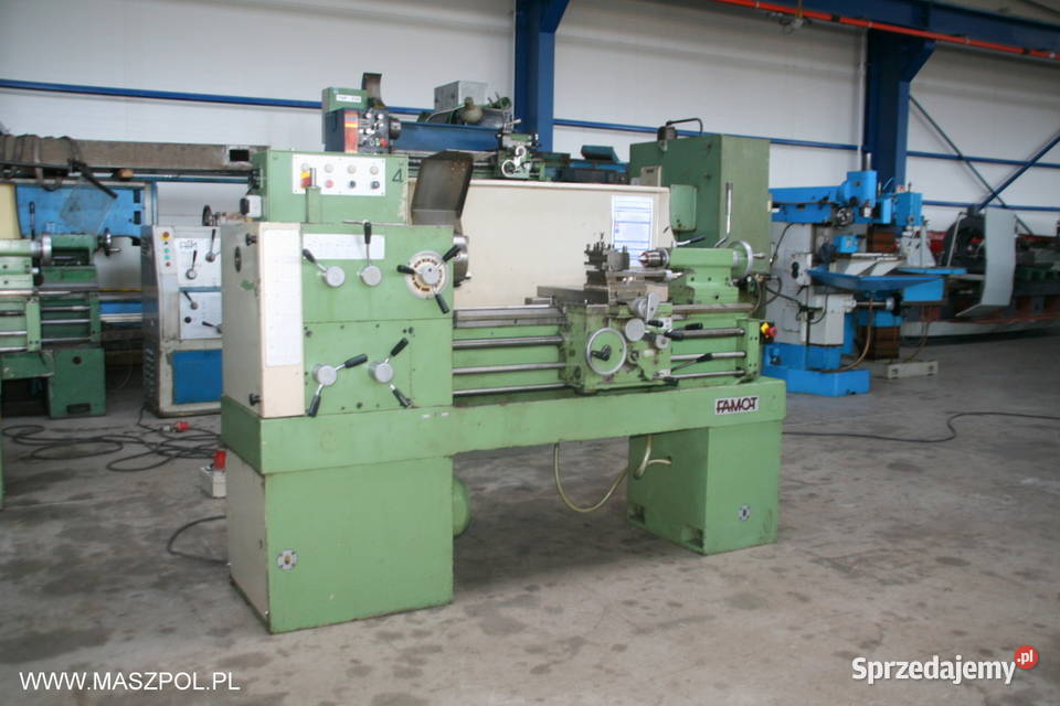 Tokarka uniwersalna TUM 35 D1 x 800 FAMOT
