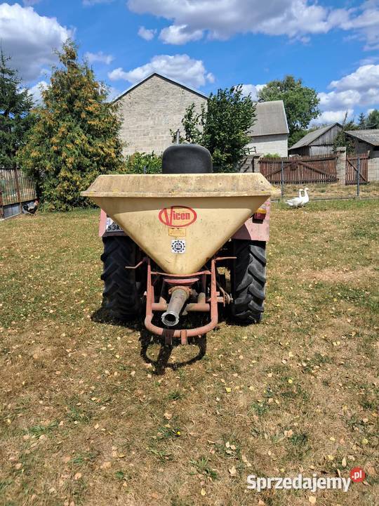 Rozsiewacz nawozu Rembów