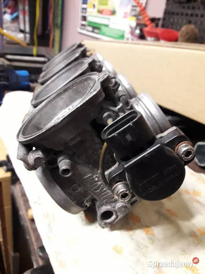 Gaźniki Mikuni korpus Suzuki GSF 1200 Bandit sprzedam