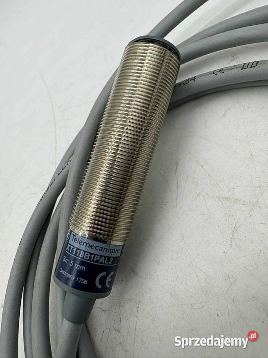 Telemecanique XT118B1PAL2 Czujnik zbliżeniowy