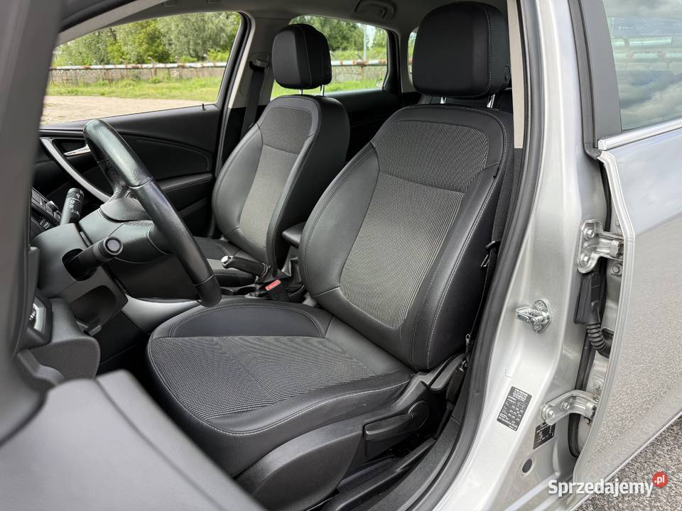 Opel Astra 14 BENZYNA Klimatronik Tempomat Nowy Konin
