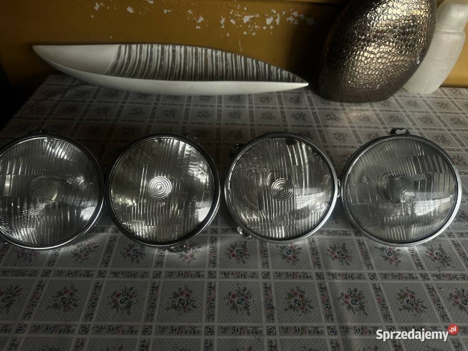 Komplet reflektorów Zelmot Fiat 125 p PRL Łagiewniki Nowe