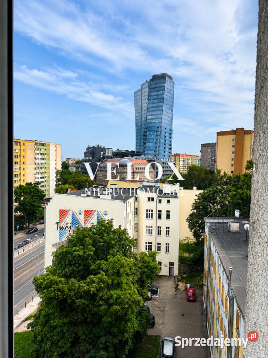 3 pokoje w wieżowcu Hanza Tower Centrum Nieruchomości Szczecin