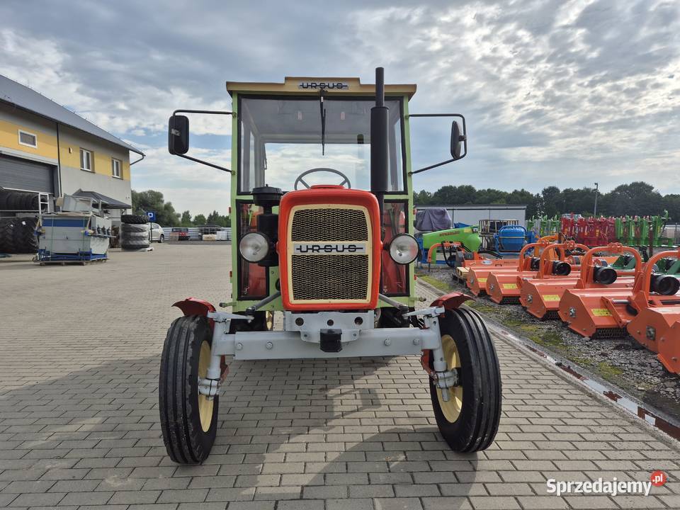 Ciągnik Ursus C330 z kabiną 600971818 Jarosław