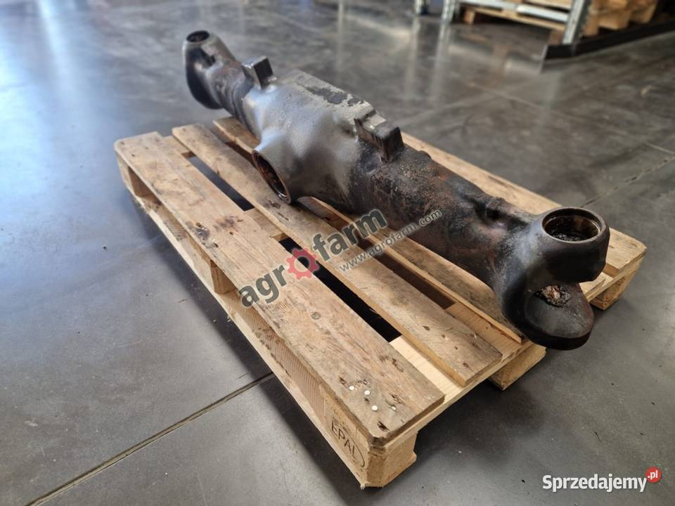 Obudowa przednigo mostu Claas Axos 340 Byków sprzedam