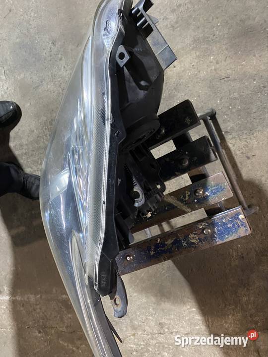 Lampa Toyota prius osobowe Chrzanów sprzedam
