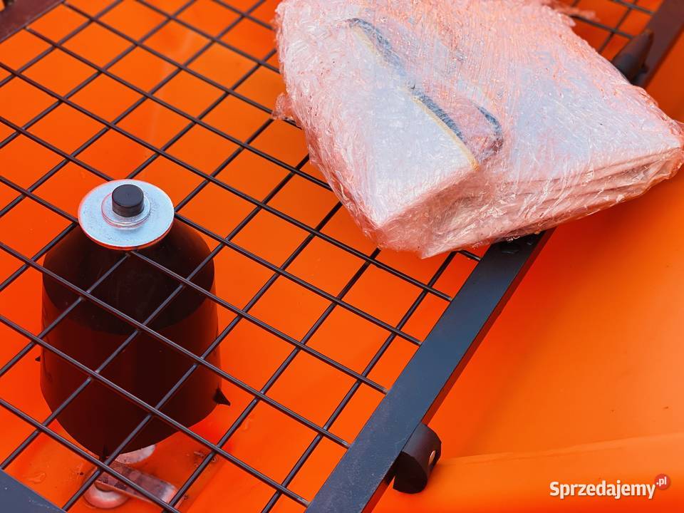 Piaskarka Komunalno Drogowa Zawieszana 850 L1200 Pasturka