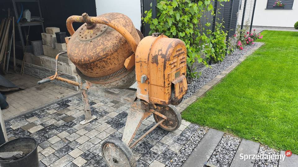 BETONIARKA SPOMASZ BWE150 NA KOLEBKĘ Brześć Kujawski