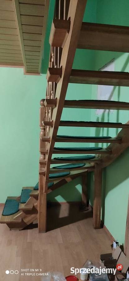 Schody dębowe zabiegowe lakierowane Pszczyna sprzedam
