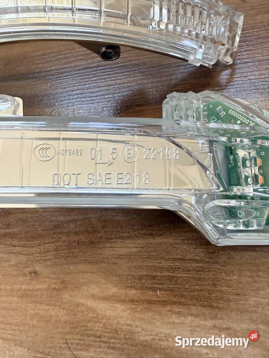 Migaczekierunki lusterek VW golf 8 VIII Świebodzin