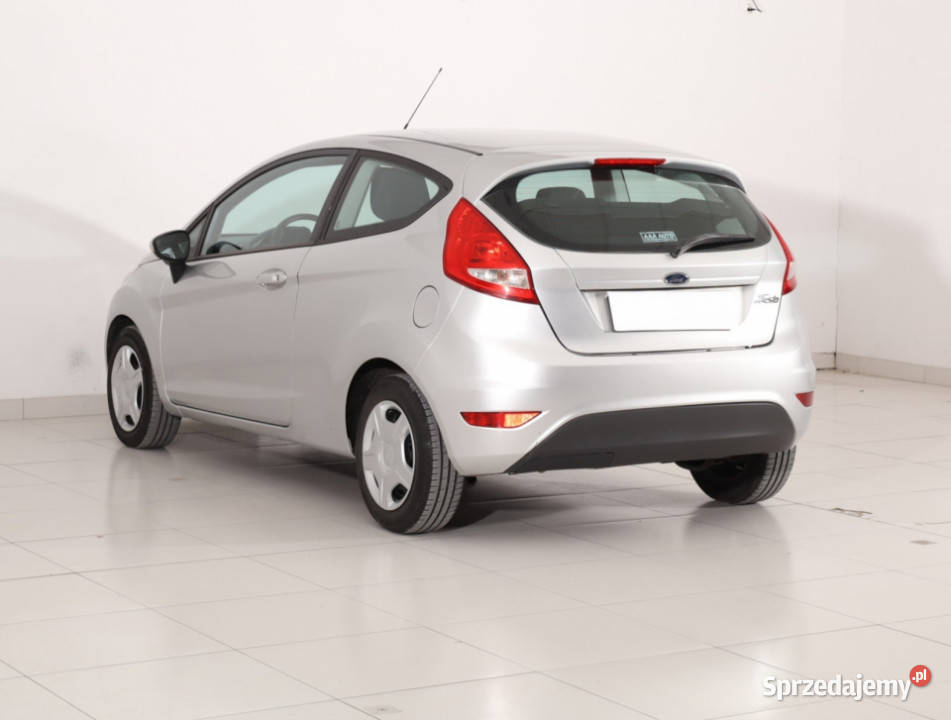 Ford Fiesta 125 srebrny Piaseczno