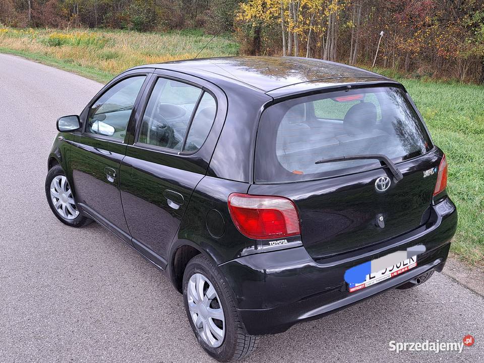 Sprzedam Toyota Yaris 10 benzyna 2000r Lift Żyrardów
