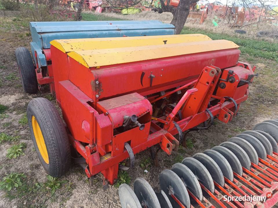 Siewnik dwukomorowy juko20 i 25 m robocze z Dragany