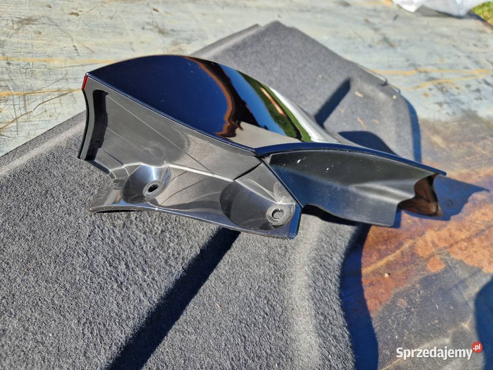 Toyota Yaris Cross lampa tył LED ORG EU