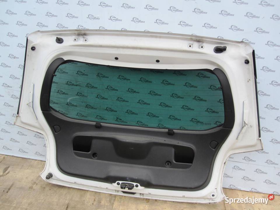 CITROEN DS3 LIFT 15r klapa tył