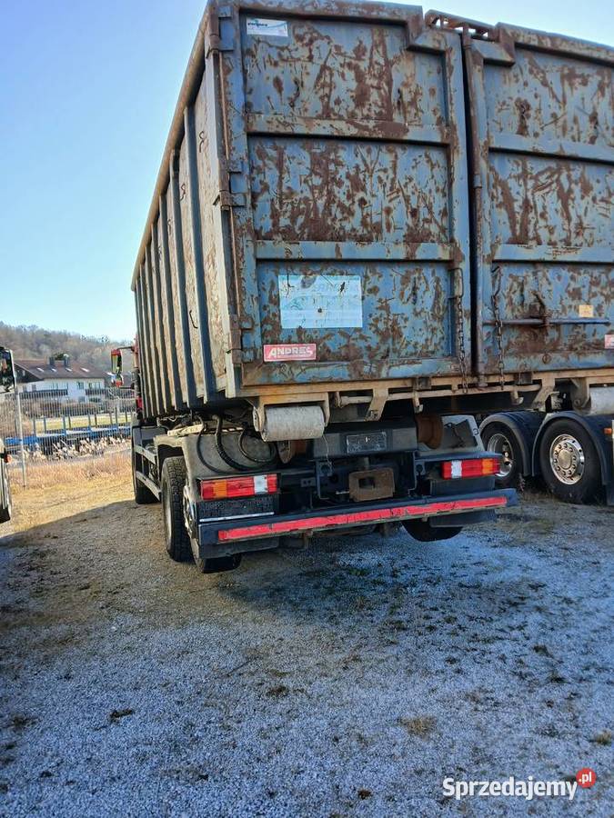 Hakowiec z dźwigiem 6x2 Mercedes nie Warszawa sprzedam