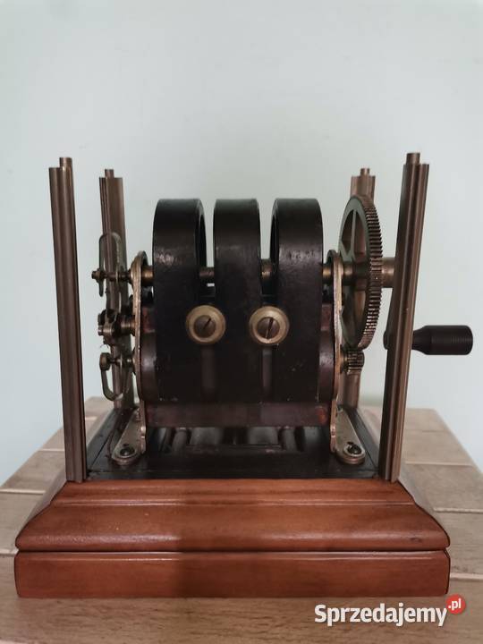 Stary telefon na korbke z lat 30 tych Art Deco Kraków