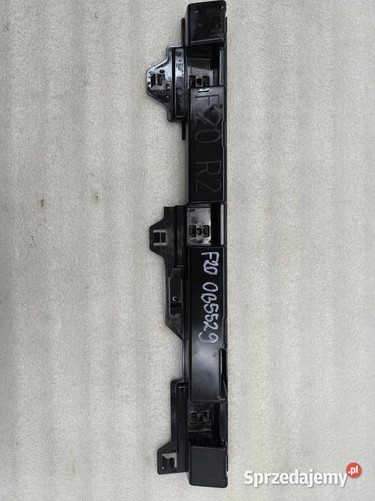 ŚLIZG MOCOAWANIE PROGU PRAWE BMW F20 7240914