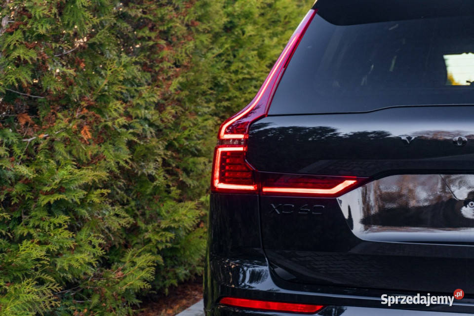 Volvo XC 60 Ultra Black Edition T8 AWD plugin Łódź