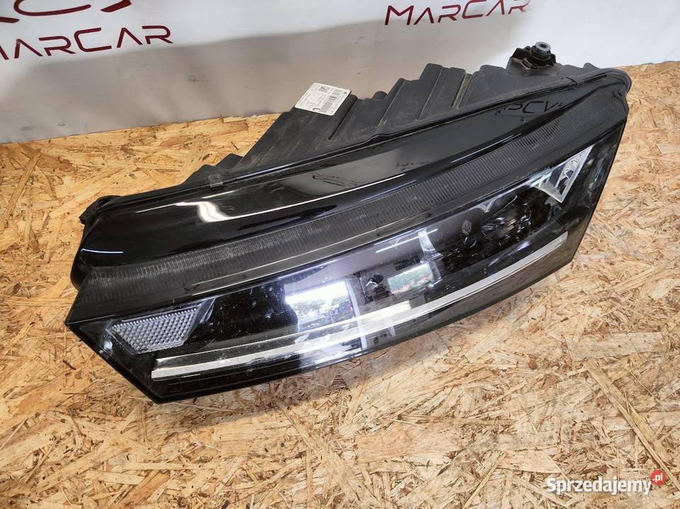 Lampa Lewy Przód Skoda Octavia IV FULL LED Pleszew