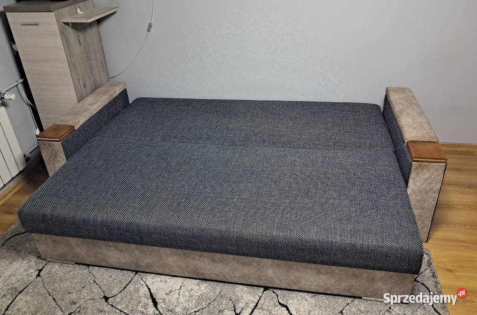 Łóżko kanapa dwuosobowa zadbana Słupca Sofy i kanapy