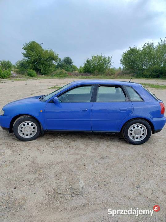 AUDI A3 16 Stróża