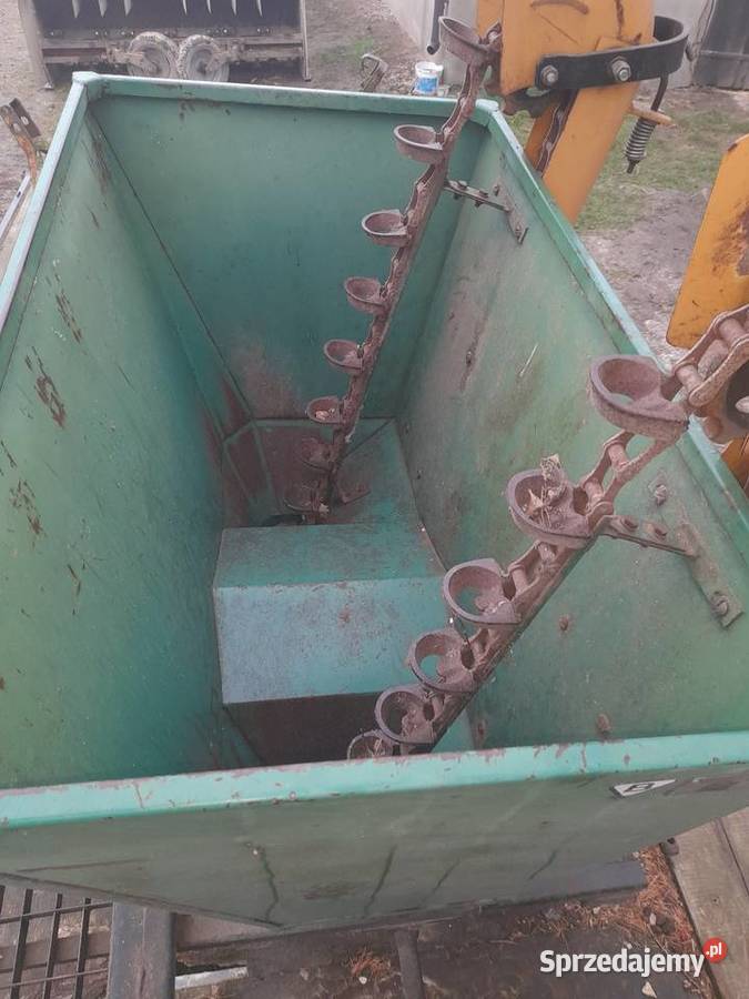 Sadzarka do ziemniaków kubełkowa radełka 3 nieuszkodzony Siewniki i sadzarki